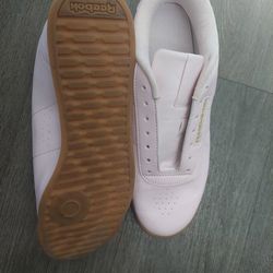 Womens Size 9 Baby Pink Reebox $10