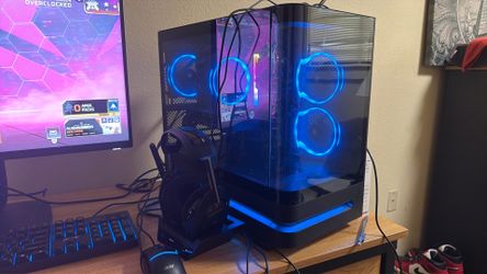 Gaming PC / Monitor / Astro A50 Headset