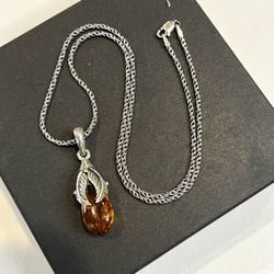 925 Sterling Silver Natural Amber stone necklace size 16” 
