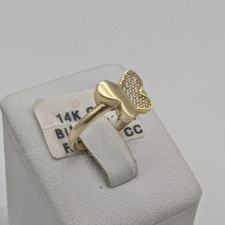 Beautiful 14K gold butterfly ring with zirconium. 
