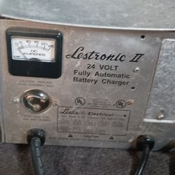 24 Volt Charging Station