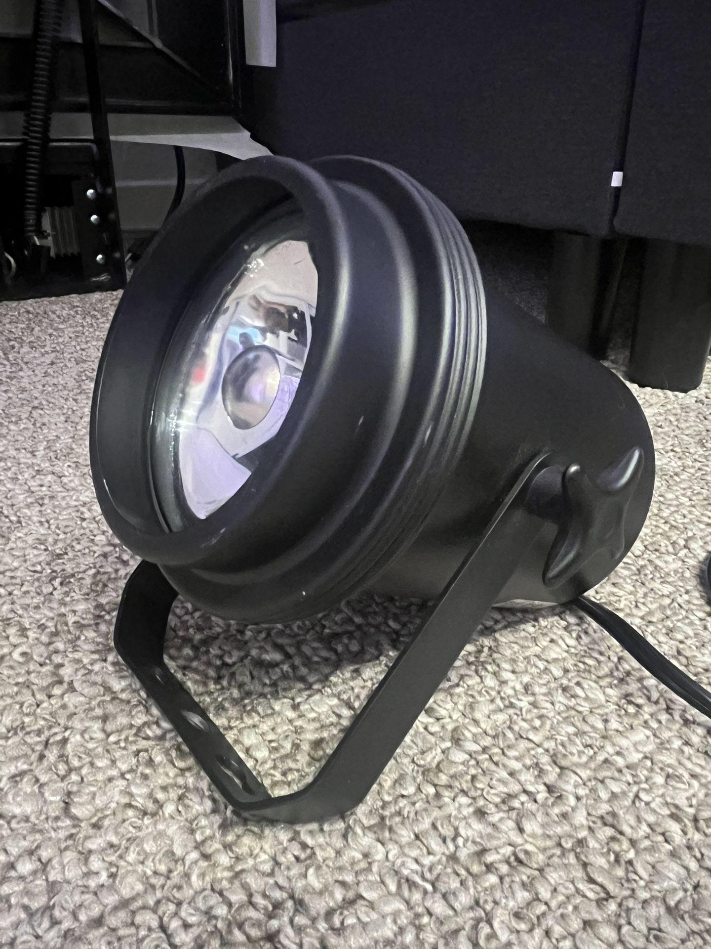 American DJ Pinspot Par Light