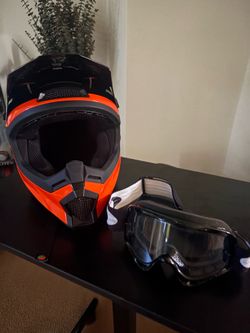 Dirtbike helmet