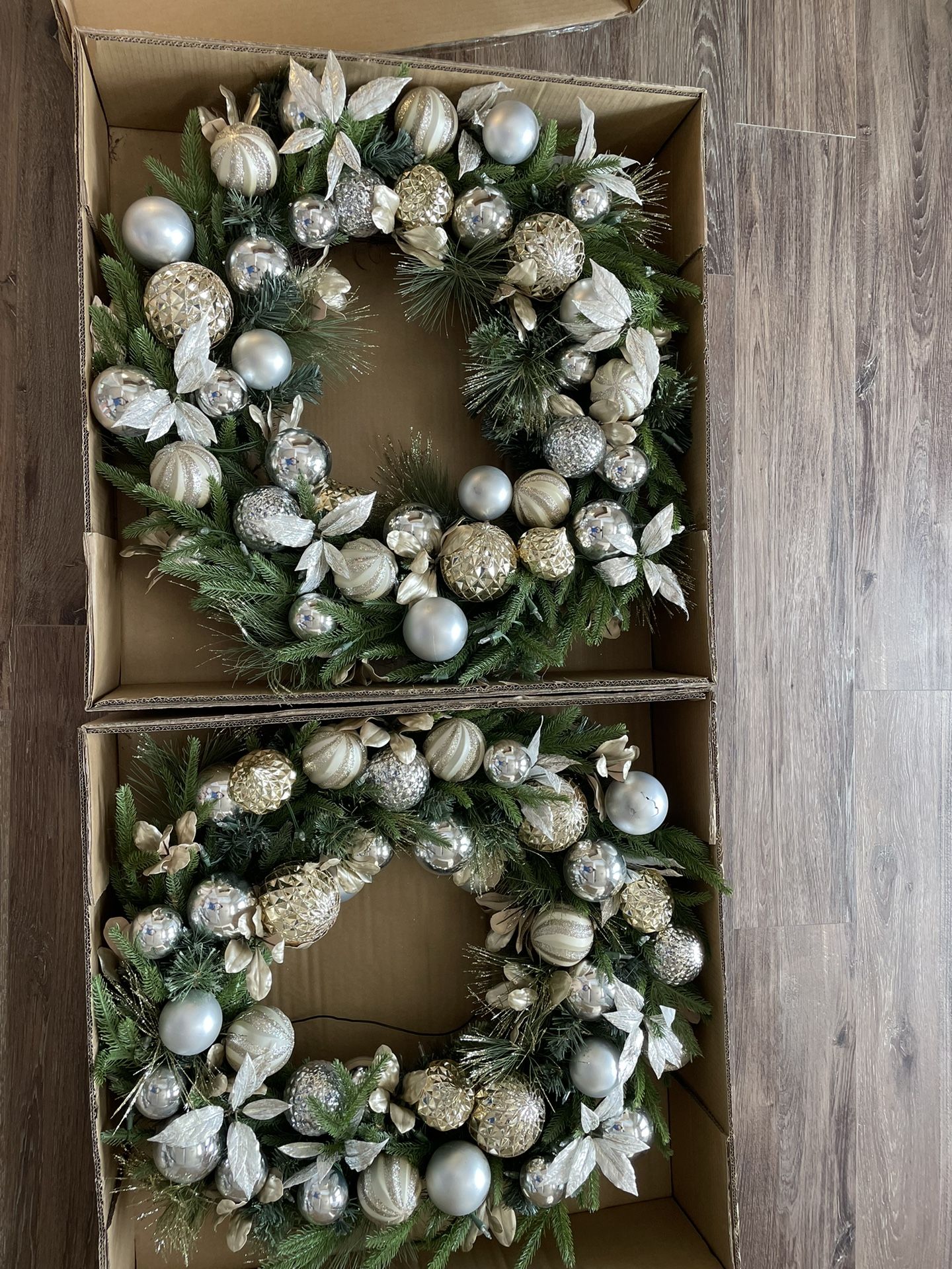 2 Balsam Hill 30” Christmas Wreaths 