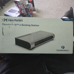 Thundbolt 4 Docking Station 