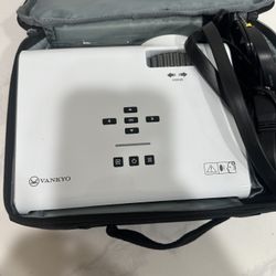 Home theater projector