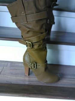 High heels boots