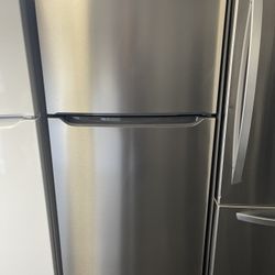 Frigidaire Stainless Steel 18 Cubic Top And Bottom Refrigerator