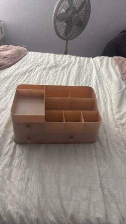 Make up holder