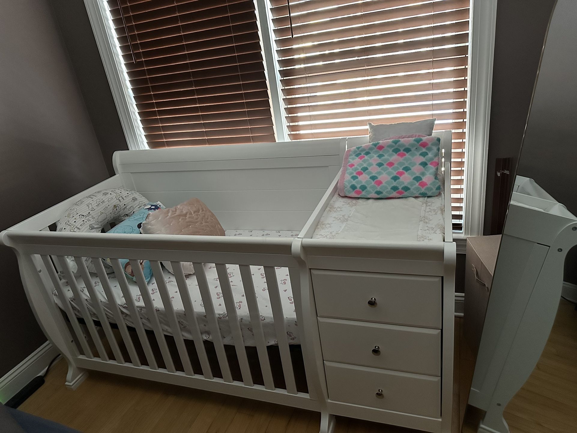 CRIB/BED FOR BABIES BRAND NEW