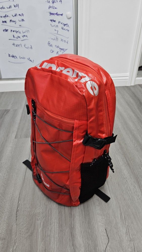 BRAND NEW SUPREME RED BACKPACK
