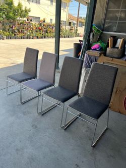 Chairs set 35 Dlrs
