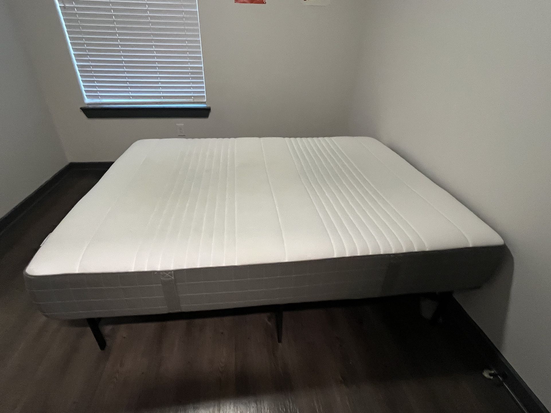 Mattress & Bed Frame