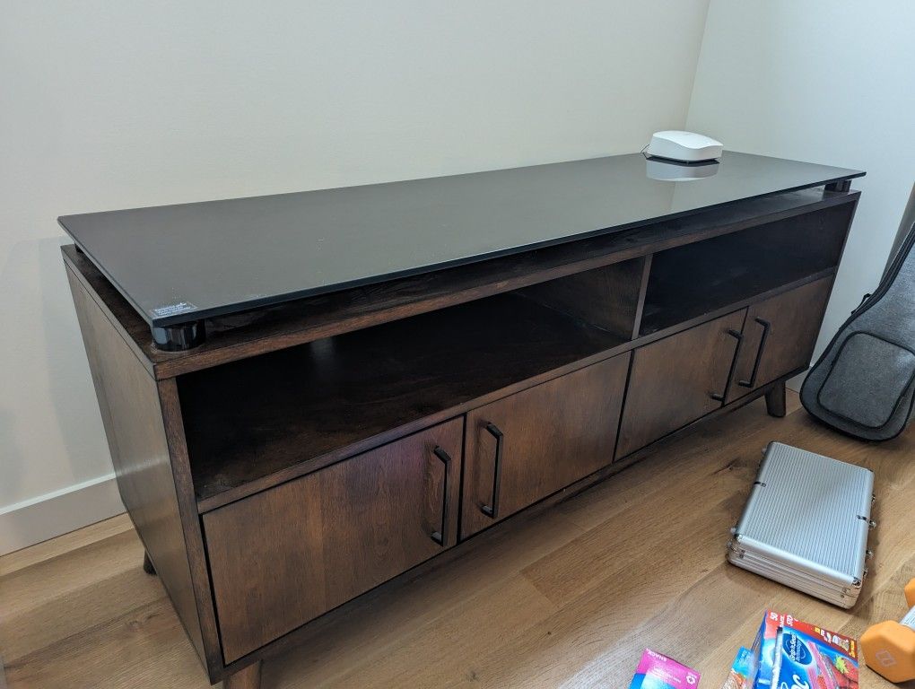 TV Stand With Glass Top