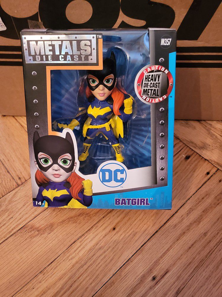 DC Comics Batgirl RETIRED Die-Cast Collectible Metal Figure 