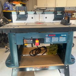 Bosch router table