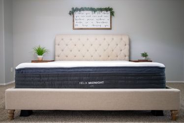 Product: Helix - Luxe Midnight(1 King, Cover: GlacioTex + CoolForce Layer, Top Layer: Original Layer)  URL: https://offerup.com/redirect/?o=aHR0cHM6Ly