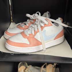 Nike Court Borough Low