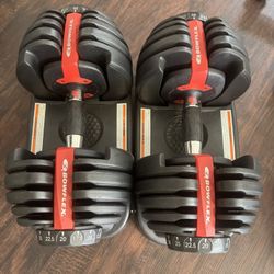 Bow Flex Adjustable Dumbbells