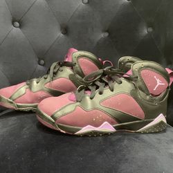 Jordan 7 Retro Black/Mulberry