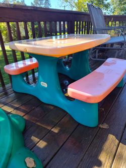 Little Tikes Table
