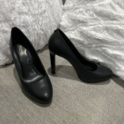 Michael Kors Pumps