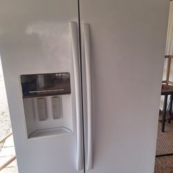 Refrigerator Whirlpool Brand