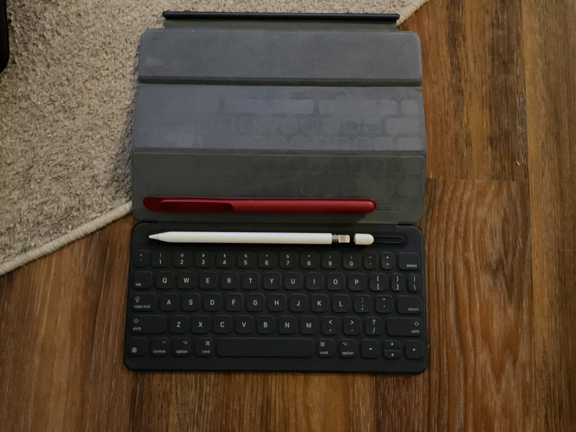 Keyboard For iPad 7th. 9th Generation. Plus Pencil