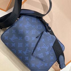 Lv Men Purse for Sale in Paramount, CA - OfferUp