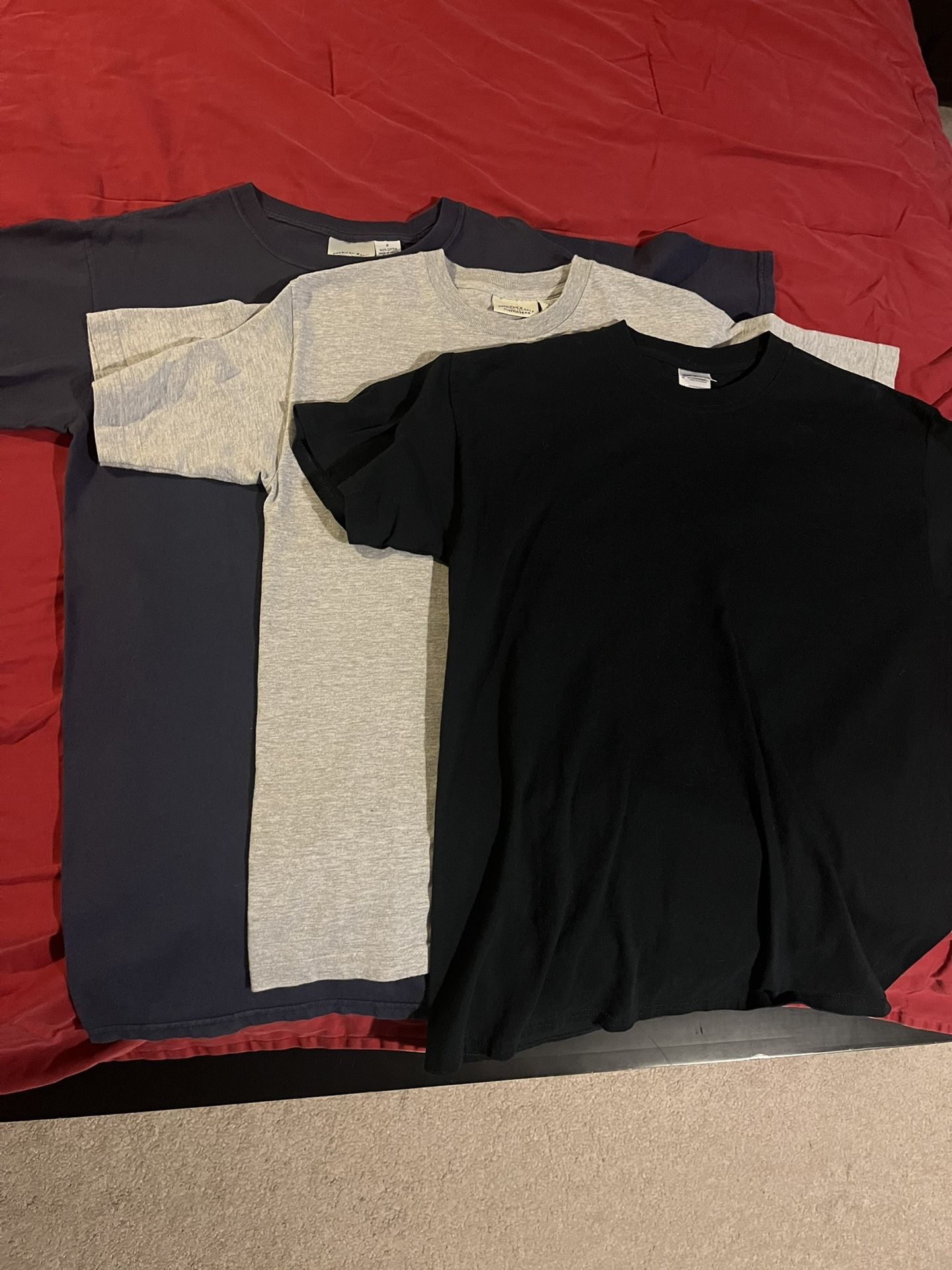 Men’s Medium Tshirts