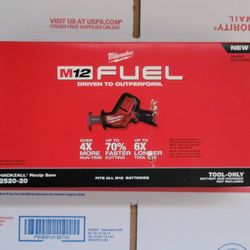 Milwaukee M12 FUEL Hacksaw 