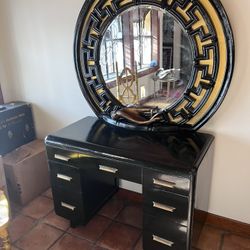 1940’s Deco Vanity With Mirror $250