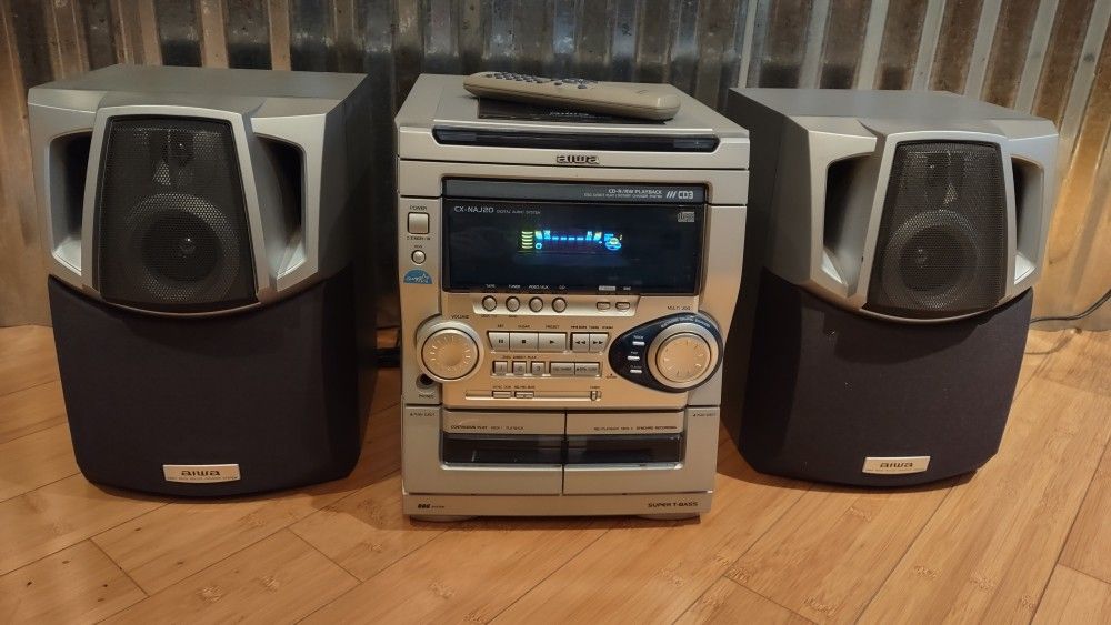 Aiwa CD/Cassette Stereo System