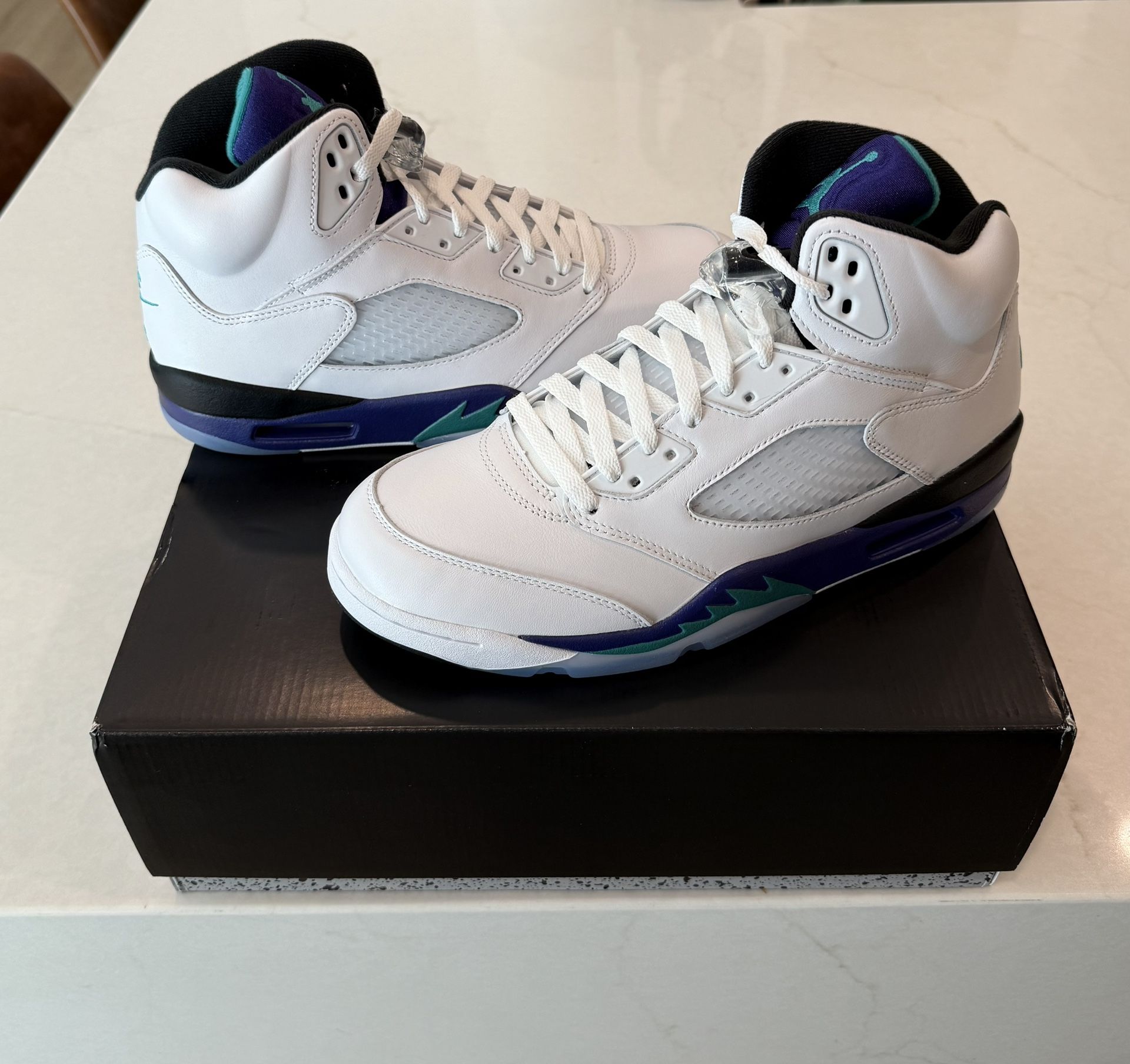 Air Jordan 5 - Grape - Size 10M