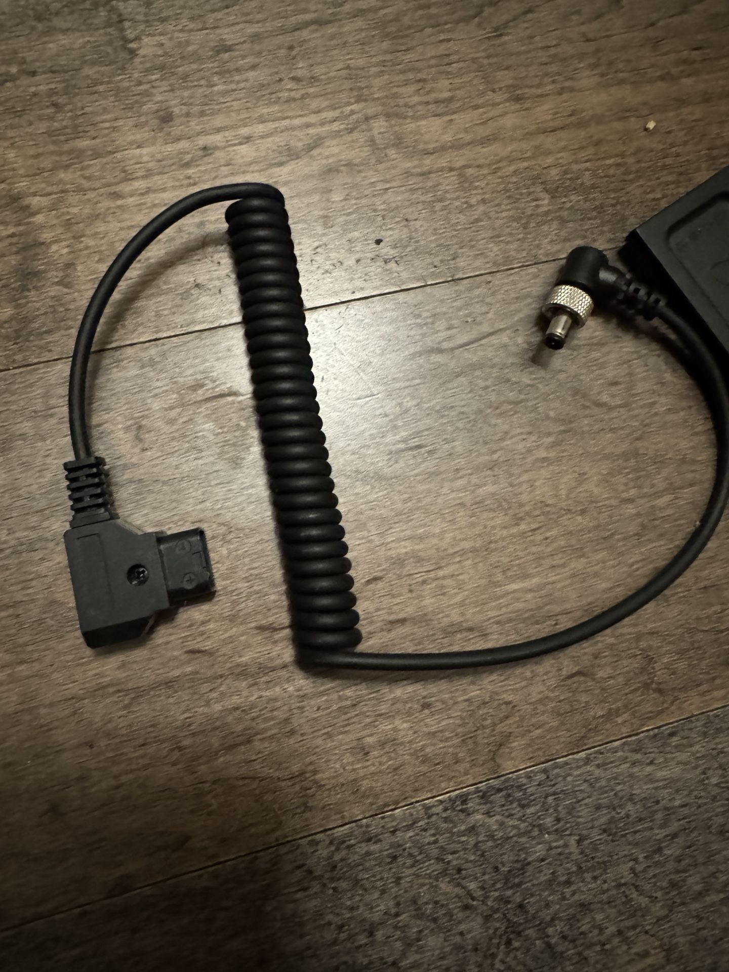 Atomos D-Tap to DC Barrel Coiled Cable