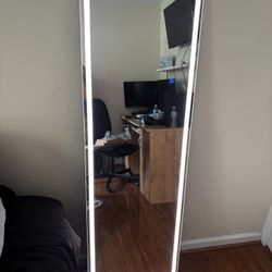 BRAND NEW LED MIRROR 