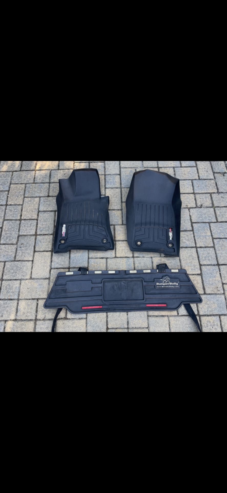 Infiniti Q50/Q60 WeatherTech Floor Mats & Bumper Bully