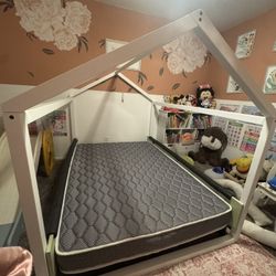 Full Size Bed 