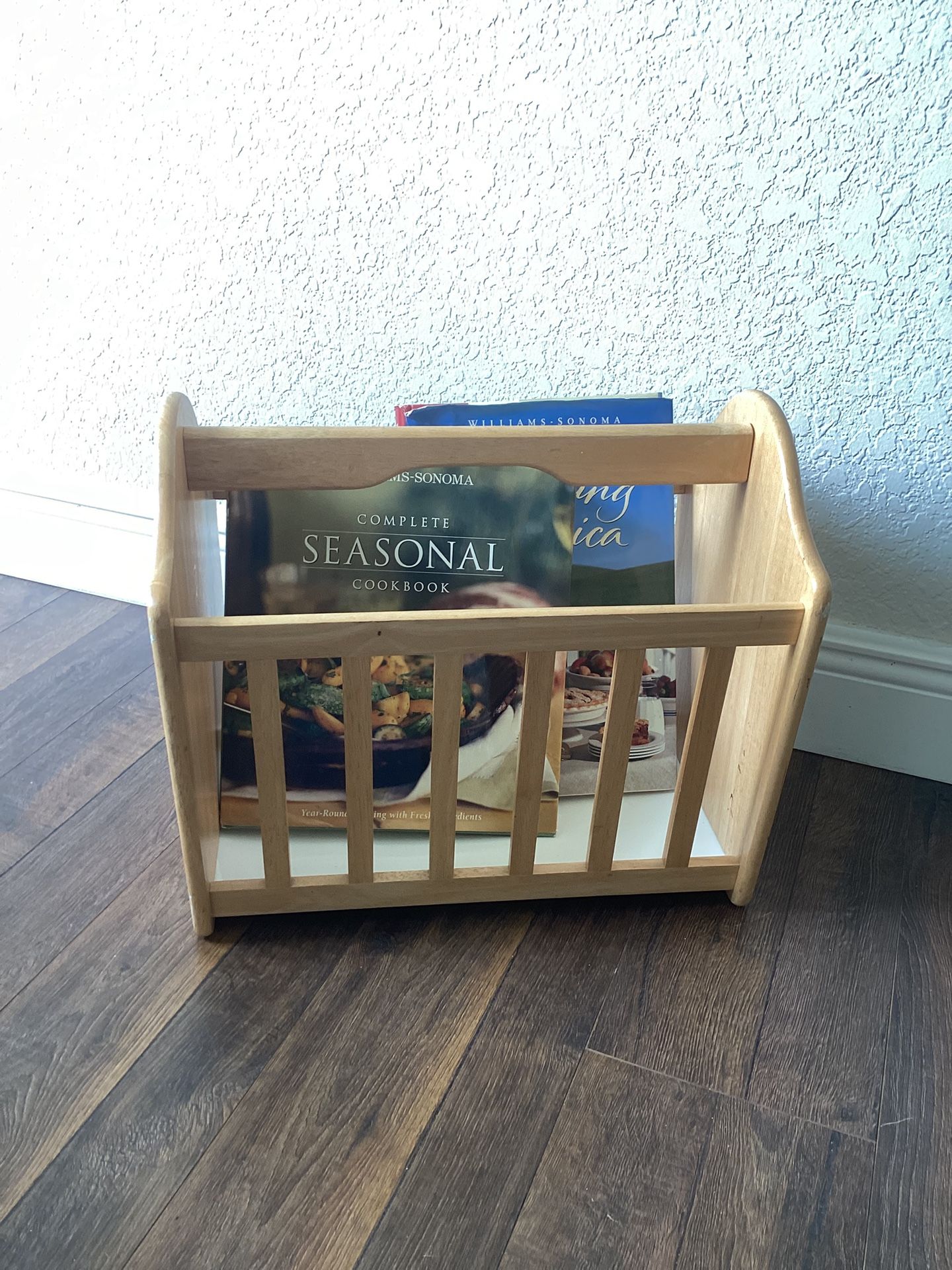 Magazine Rack