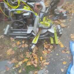 Ryobi Wood Cutter With A Table