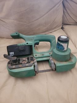 Stout STX-250 series band saw, 4 Stout batteries, no charger
