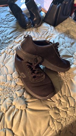 Black shoes