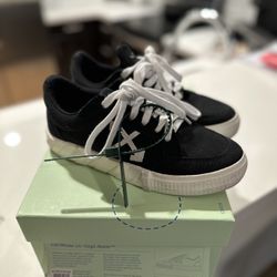 Off White Sneaker