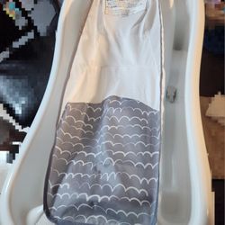 Baby Bath Tub - MOVING SALE 