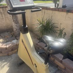 Lifecycle 6500 Stationary Exercise Bike 