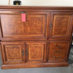 Computer desk 54Hx22Dx60L