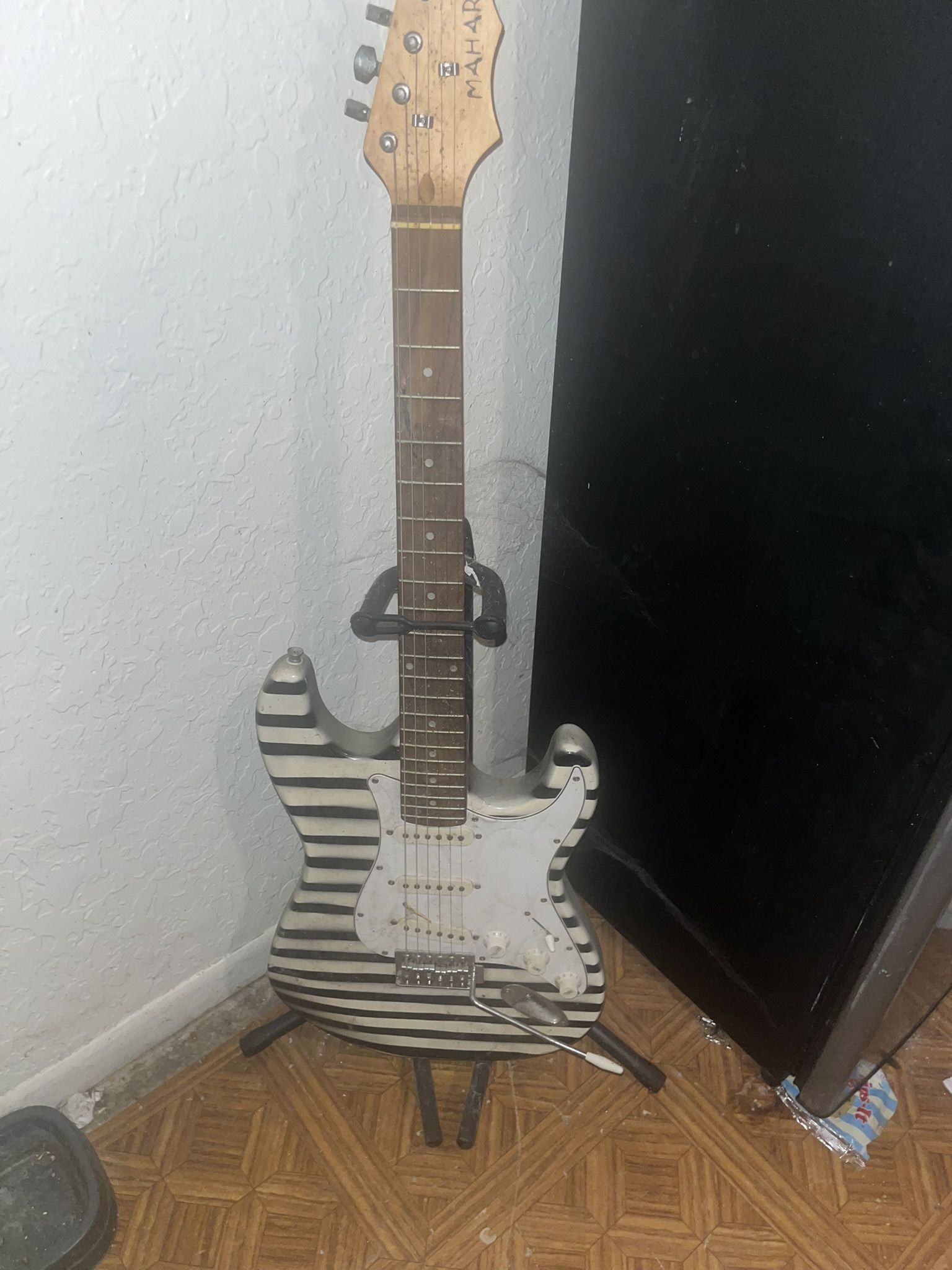 Guitar