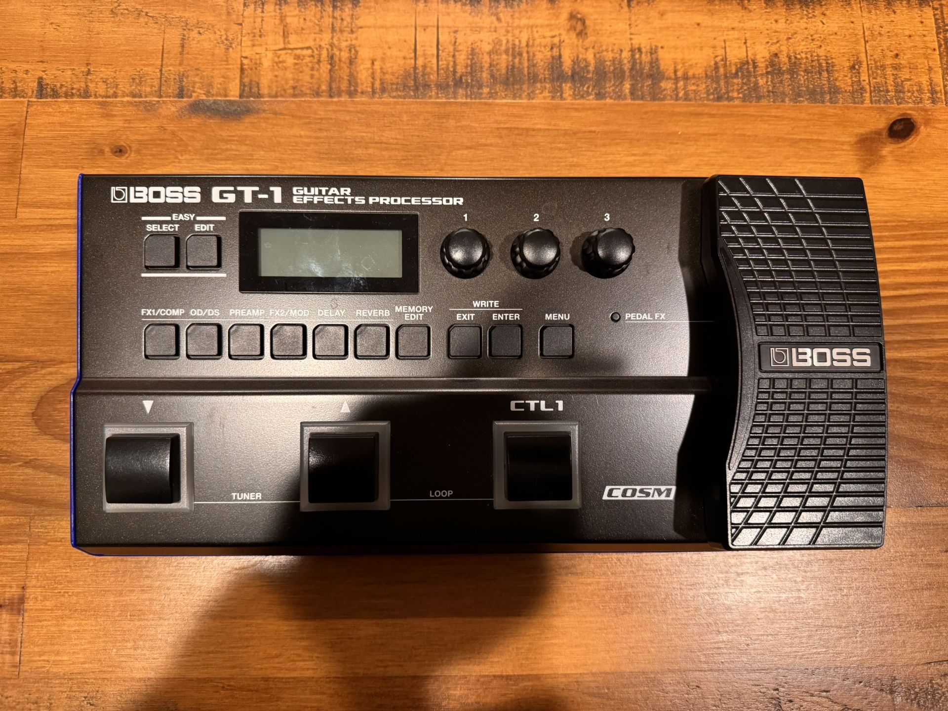 BOSS-GT1 Compact Guitar Effects Processor