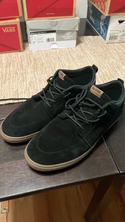 Globe shoes