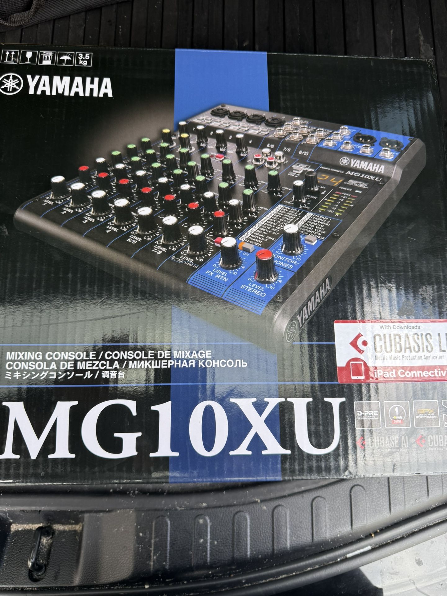 Yamaha Mixer